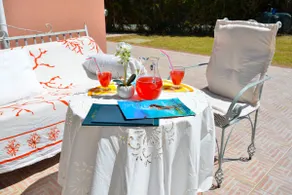 IzzHome Nora Beach - Image 3