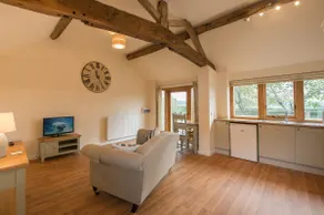 Paddock Cottage - Image 3