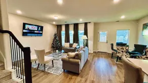 Spacious 5BR home conveniently located in Manor TX - Image 2