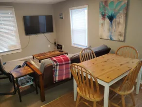 3 bedroom apartment in hip northeast Minneapolis! - Image 4