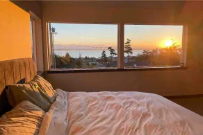 Halsey Haven! 3 BR Home w/ Stunning Views + Sauna! - Image 2