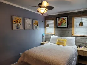 2nd Street Retreat: Cozy Studio -So Close You Can Walk/Bike Downtown Bentonville - Image 5