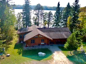 See Amazing fall colors, better north shore. - Image 3