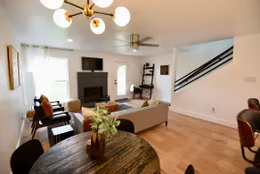 Stylish 2 suite condo minutes to food, music, fun - Image 5