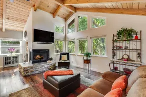 Amazing Country Setting at Cottage Creek Vineyards - Image 4