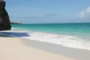 Your Relaxing Tropical Getaway Near Crane Resort - 3 bedroom - Image 2
