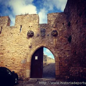 Apartment in Castelo - Image 4