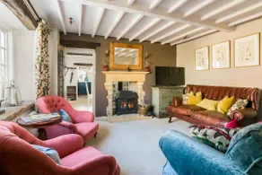 5* Gorgeous Stone Cottage in an Idyllic Picture Postcard Village. Parking/Garden - Image 3