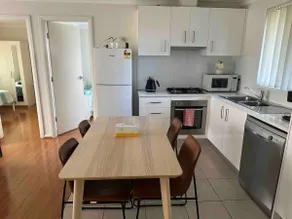 Good Value Sydney House for up to five People。 - Image 3
