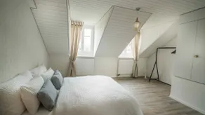 Löwenplatz Apartment near Station by Airhome - Image 3
