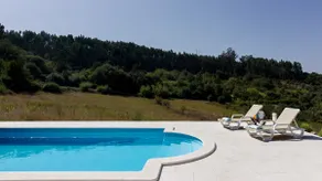 Farmhouse in an isolated location - Image 5