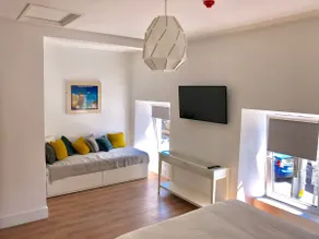 Eyre Street Suite 1 - Image 2