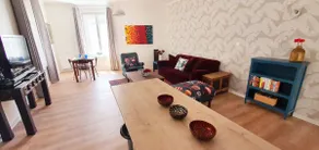 Artistique. Apartment centrally situated. - Image 2