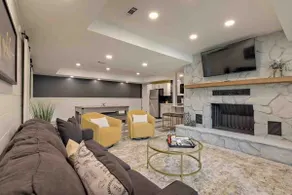 Little Red Door, a poolside guest suite - Image 4