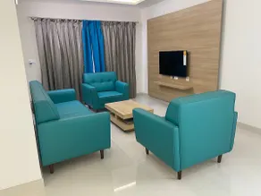 The Holiday Inn, Luxury Serviced Apartments - Image 2