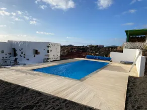 ”Goat stable” with sea view - Image 2