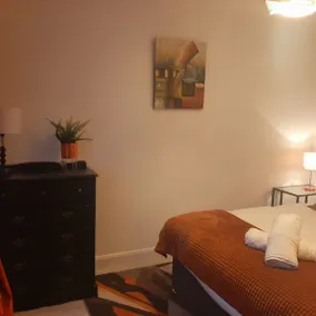 CHIC Townhouse,centrally located - Image 4