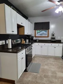 Cozy Modern Farmhouse - Image 3