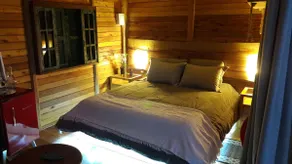 Ruby Chalet - Hydro & Fireplace - Mountain View - Image 5