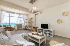 luminous sea - New Holiday Beach Apartment - Image 4