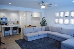 Large Townhouse with Pool/hot tub walk to food/movies/TopGolf - Image 2
