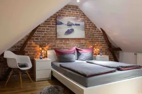 Small cozy apartment with garden & pool - Image 2