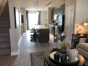 Luxurious Private 2-Bed Townhome - Image 3