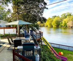 Private Entrance Guest Suite on the River - Image 4