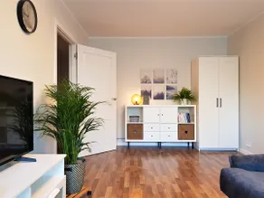 Modern city center apartment - Image 2