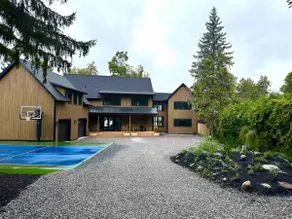 New Adventures Lakefront Chalet - Image 5