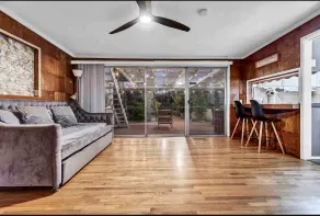 Hilltop Villa Offering Uninterrupted Ocean Vistas - Image 2