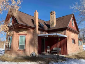 Jailer`s Cottage | 130-Year-Old Gem | Sleeps 12 - Image 4