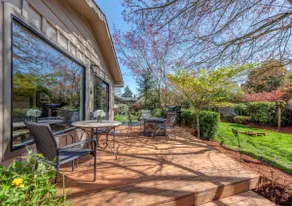 Next 2 U of O & Autzen|Private Yard & Deck|P. Pong - Image 4