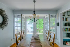 Lakefront Home Perfect for Families & Friends - Image 3