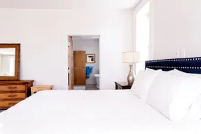 Exclusive Property Just Steps from History & Culture - Image 2