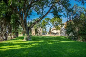 Relaxation at Mas Grenache • Private Pool & Vines - Image 5
