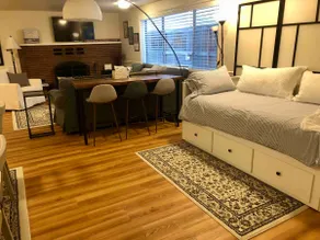 Sherwood Hollow- Senior discount (60+) $88/night - Image 4