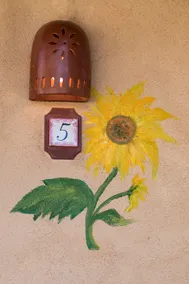 #5 Sunflower @ TaosLodging - 750 sq ft Hot Tub+ AC - Image 2