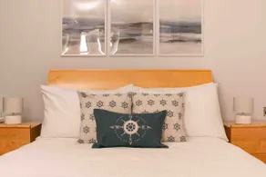 Grand Harbour View One Bed Apartment - Image 3