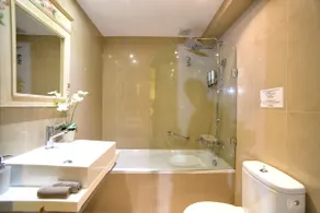 Isabella Country House Apartment - Image 5