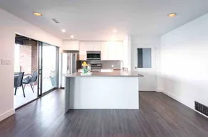 OCEAN FRONT 2 BEDROOM SUITE with STUNNING VIEWS - Image 4