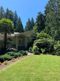 Visit Victoria large 2 bedrooms beautiful gardens - Image 2