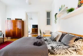 Stylish Apt for 4 in Budapest Historic Center - Image 3