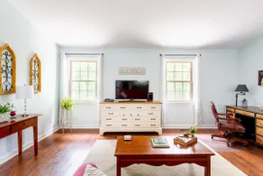 Full apartment (950sf) on mini farm - Image 4