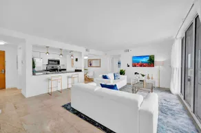 40th Floor Priceless Unit Central Location - Image 3