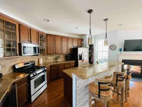 Beautiful 3 Story Town House In Rehoboth Beach - Image 3
