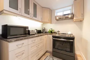 The Artist House in Downtown Richmond Hill [2bdrm|1 bath] - Image 3