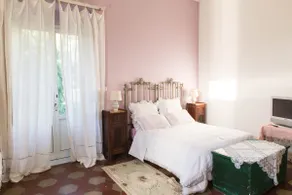 donna Maria's Delightful House - Image 2