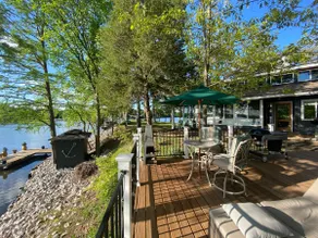 Stunning Luxury Lake House - 240° Views - Hot Tub - Image 2