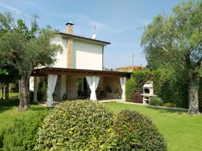 Privat Feriebolig med klimaanlæg, jacuzzi, privat pool, WIFI, TV, gårdhave, nær ved Viareggio - Image 5